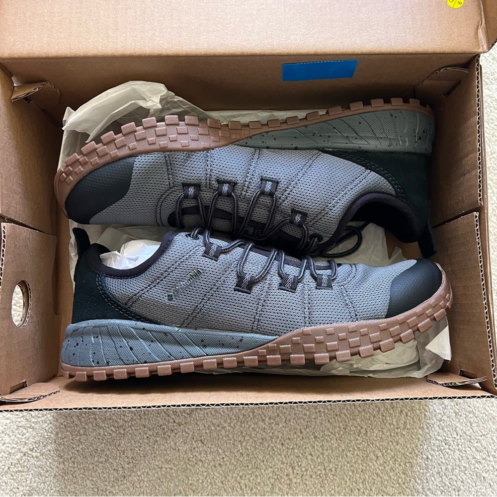 New In Box Columbia Men’s Fairbanks Low Hiking Shoe - Picture 2 of 13